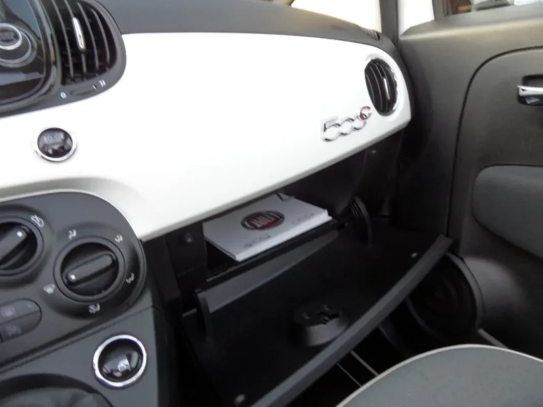 FIAT 500C 12 LOUNGE 69 CV CAPOTE NOIRE