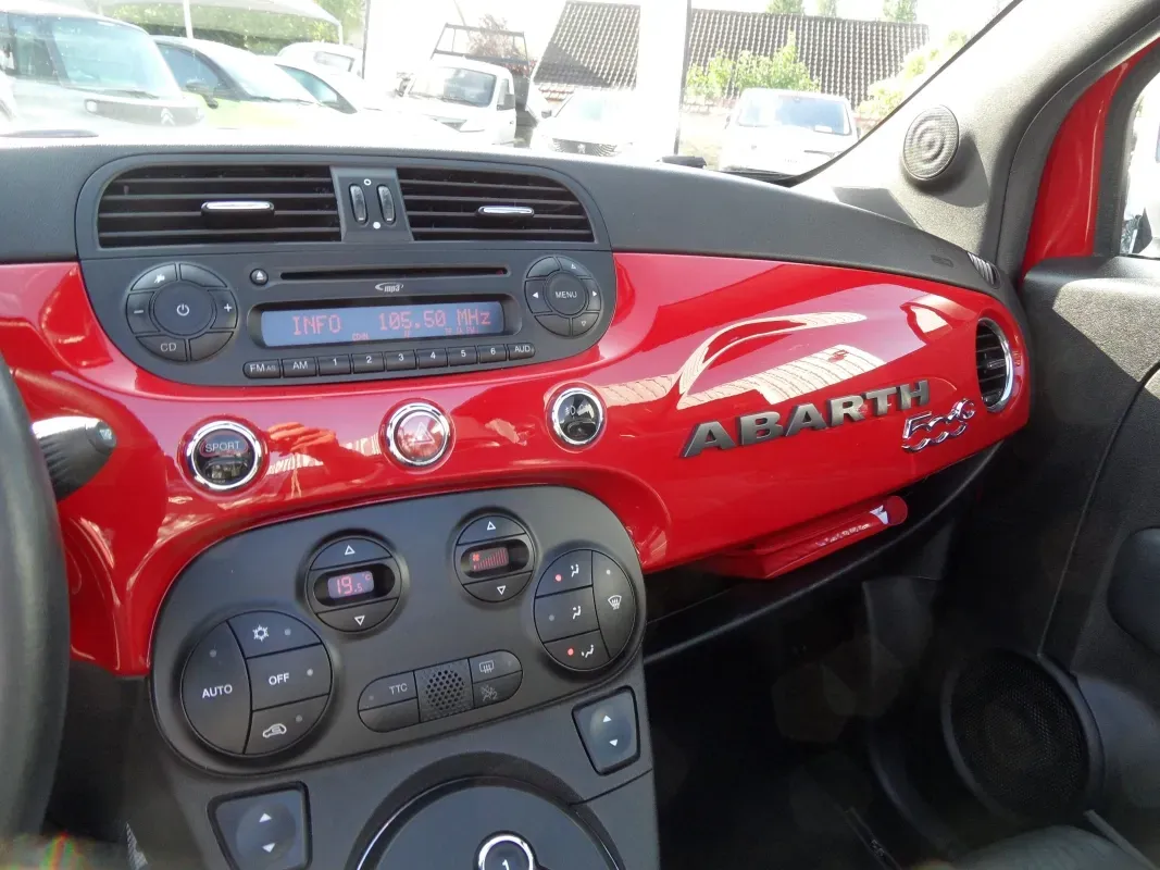 FIAT ABARTH 595C 14 TJET 160 TURISMO BOITE AUTO xénon