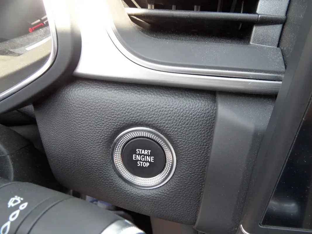 RENAULT CAPTUR TCe 90 INTENS BV6