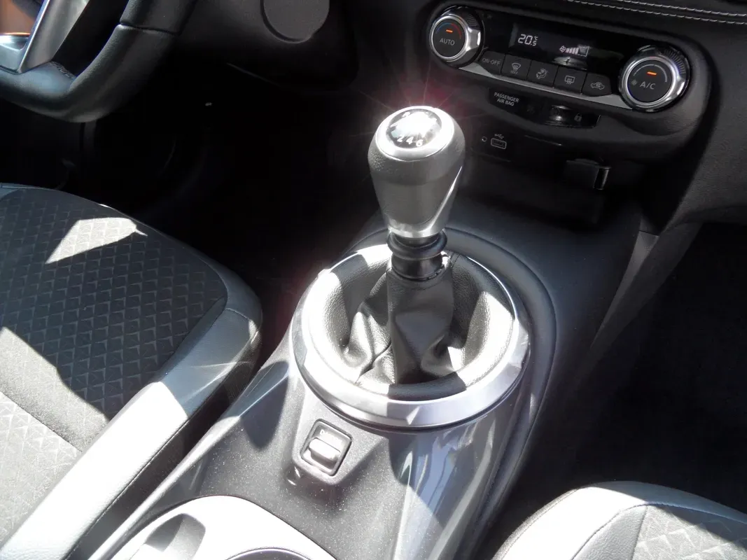 NISSAN JUKE 10 DIG-T 114 SHADOW