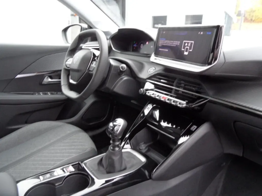 PEUGEOT NOUVELLE 208 12 ESSENCE 100 ALLURE PACK caméra 360 