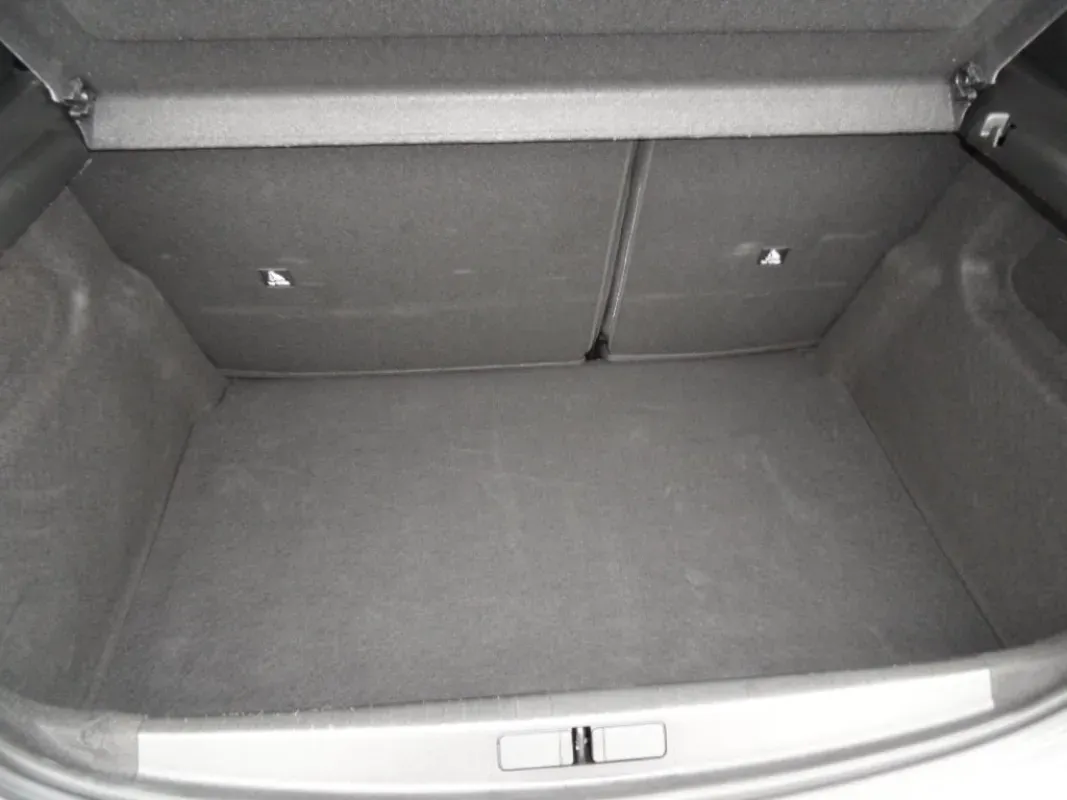 PEUGEOT NOUVELLE 208 12 ESSENCE 100 ALLURE PACK caméra 360 