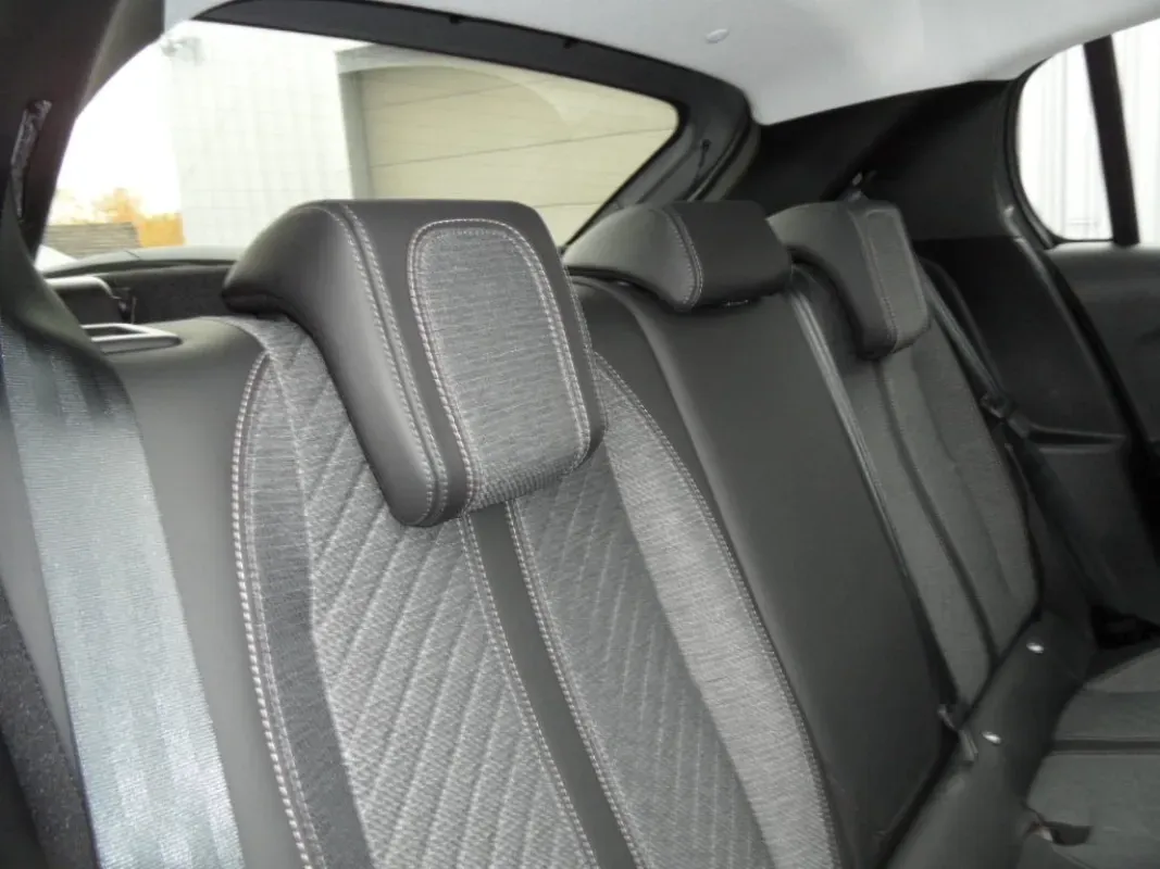 PEUGEOT NOUVELLE 208 12 ESSENCE 100 ALLURE PACK caméra 360 