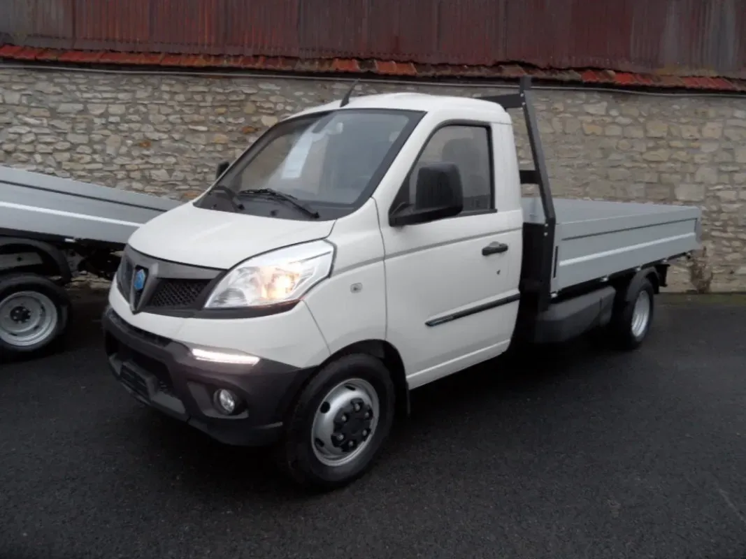 PIAGGO PORTER PLATEAU (OU BENNE) GPL ROUES JUMELEES NEUF, PRIX HT !!!!