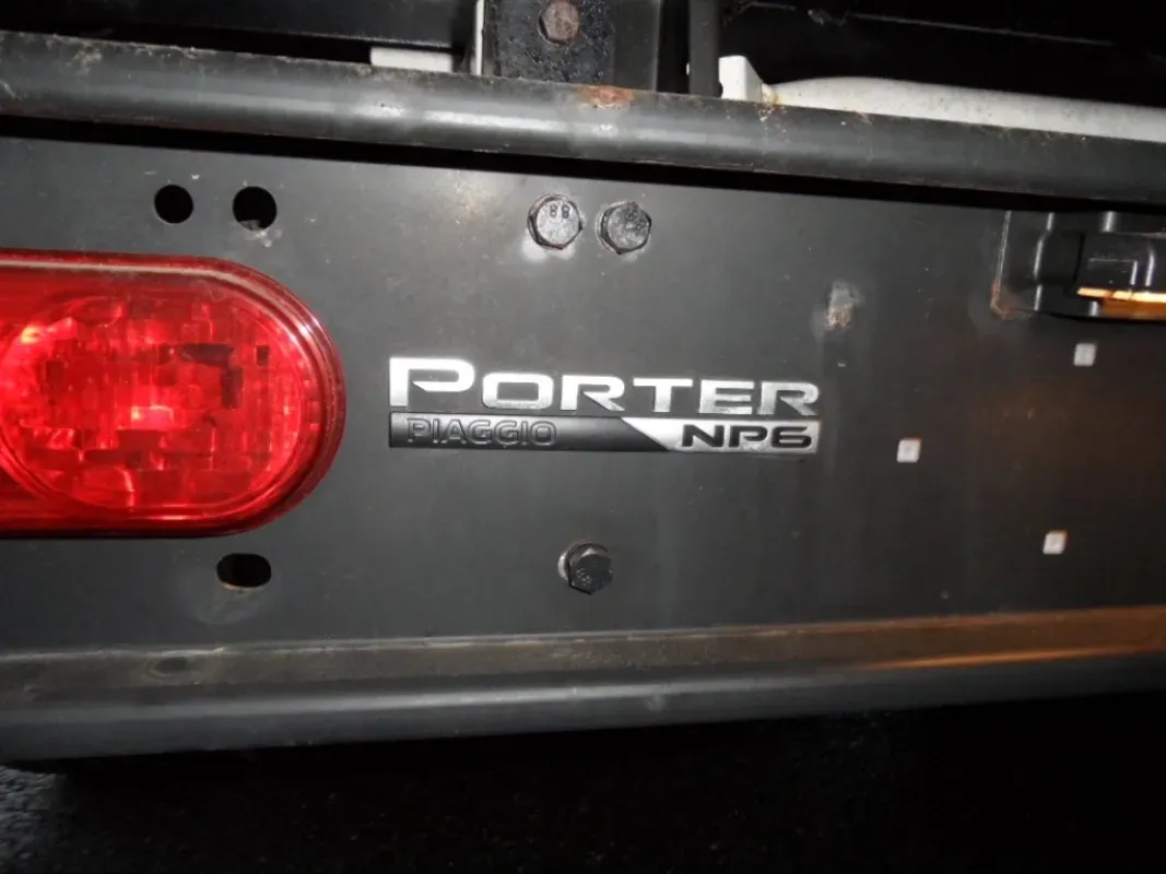 PIAGGO PORTER PLATEAU (OU BENNE) GPL ROUES JUMELEES NEUF, PRIX HT !!!!