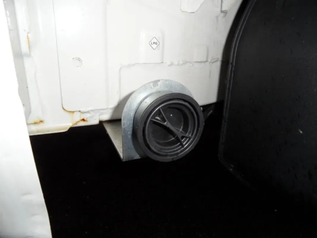 PIAGGO PORTER PLATEAU (OU BENNE) GPL ROUES JUMELEES NEUF, PRIX HT !!!!