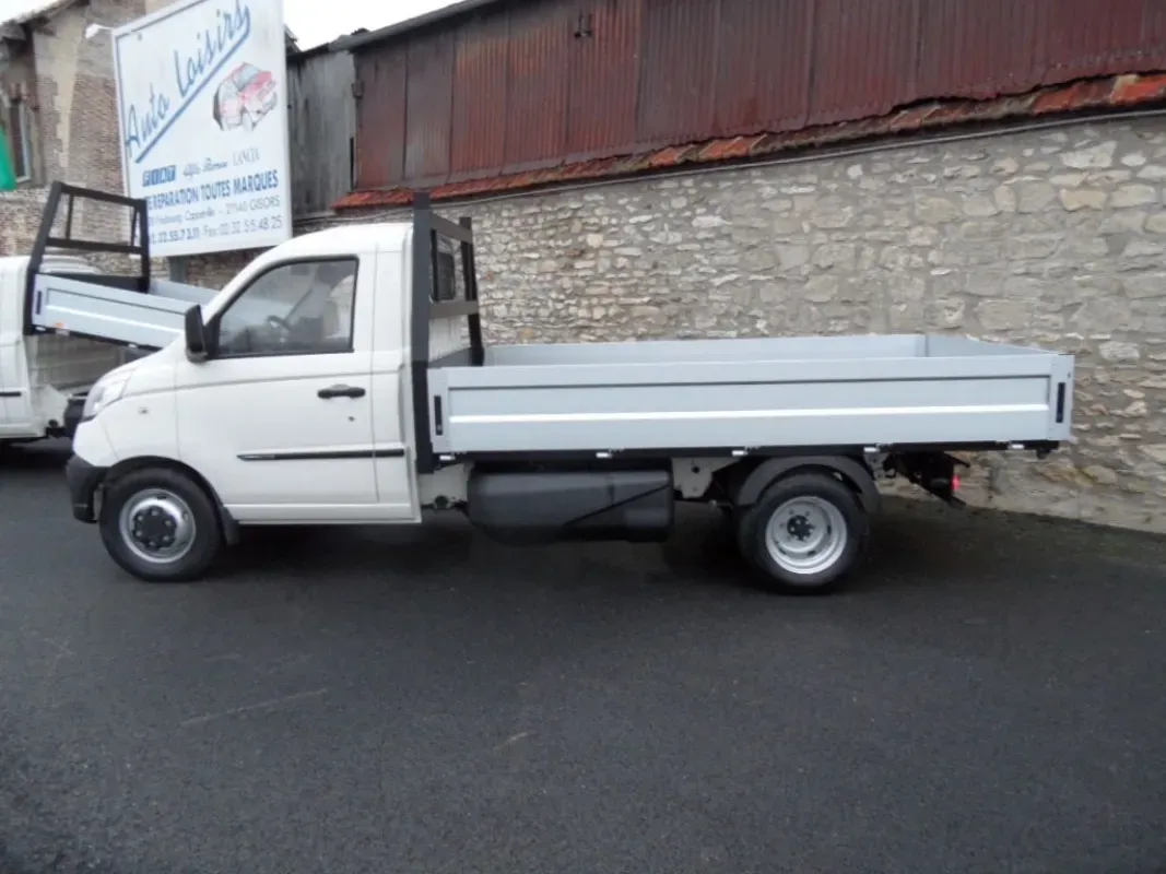 PIAGGO PORTER PLATEAU (OU BENNE) GPL ROUES JUMELEES NEUF, PRIX HT !!!!