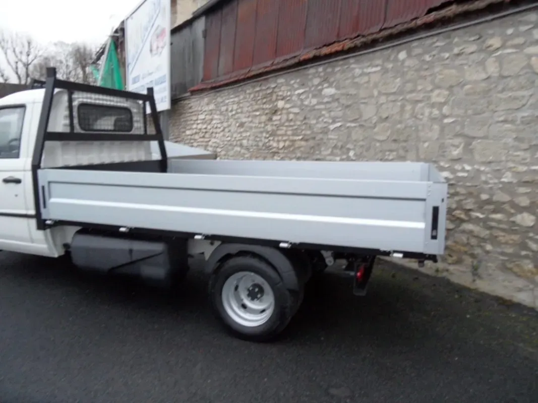 PIAGGO PORTER PLATEAU (OU BENNE) GPL ROUES JUMELEES NEUF, PRIX HT !!!!