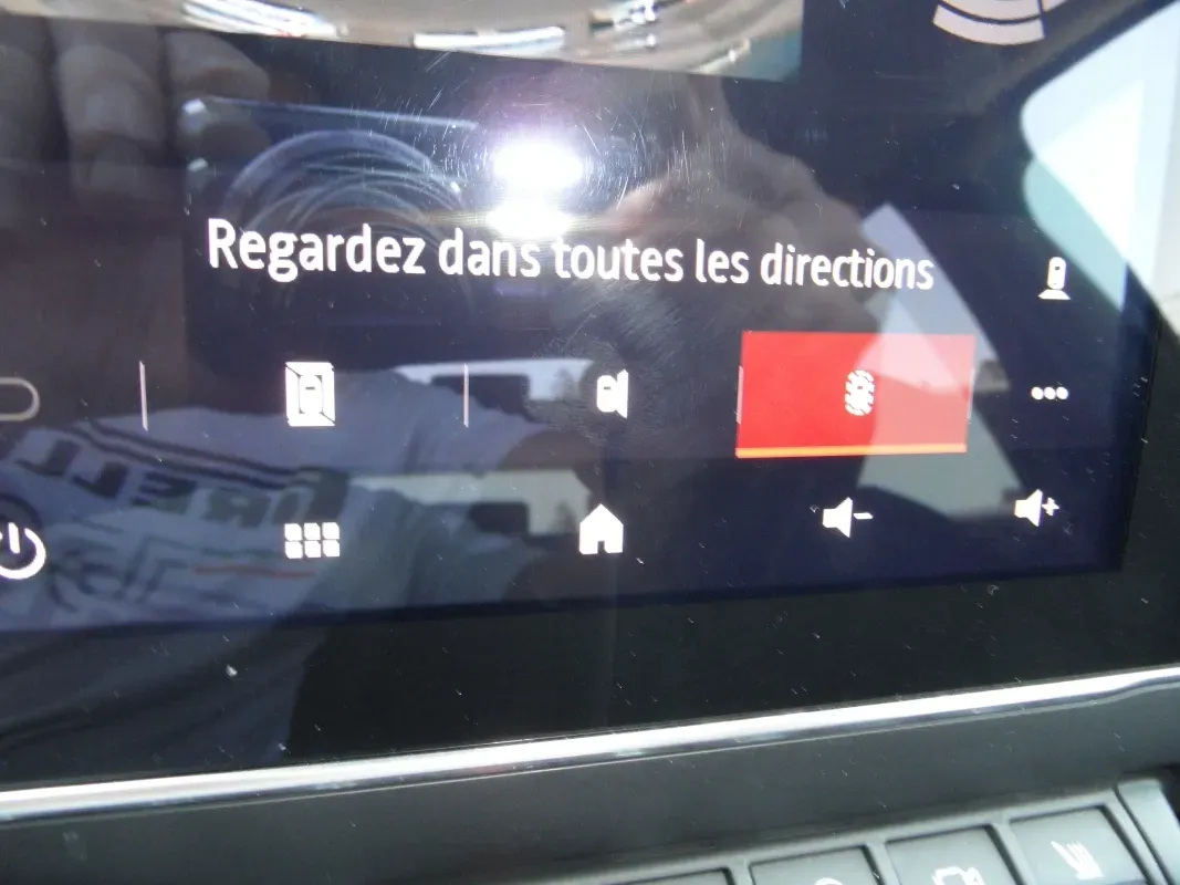 RENAULT CAPTUR E-TECH 145 CV HYBRID INITIALE PARIS EDC
