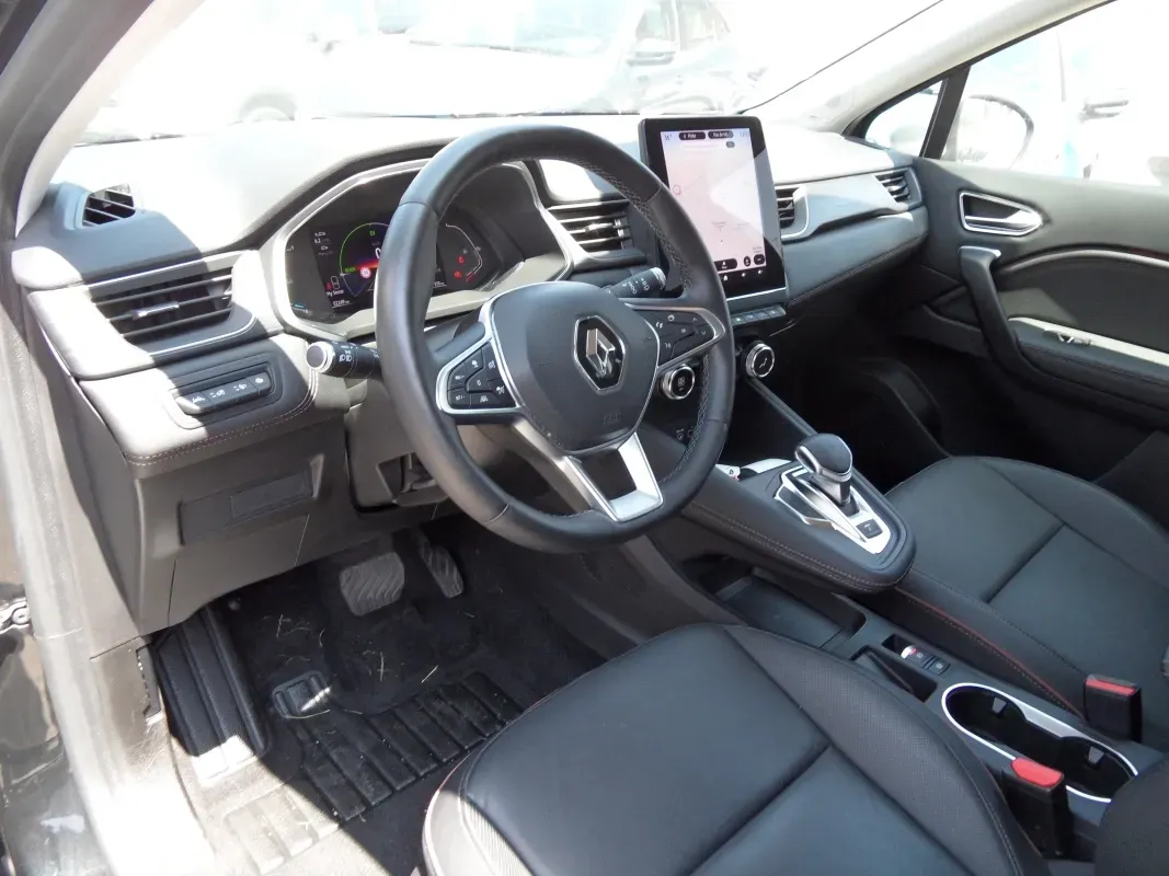 RENAULT CAPTUR E-TECH 145 CV HYBRID INITIALE PARIS EDC