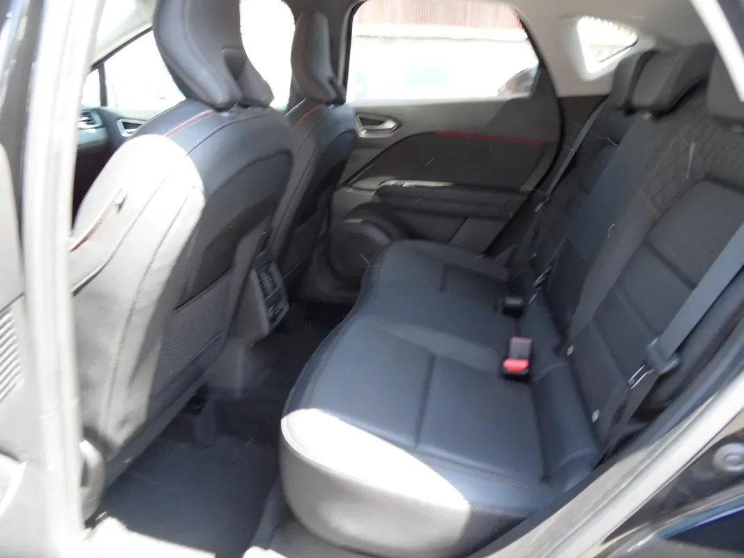 RENAULT CAPTUR E-TECH 145 CV HYBRID INITIALE PARIS EDC
