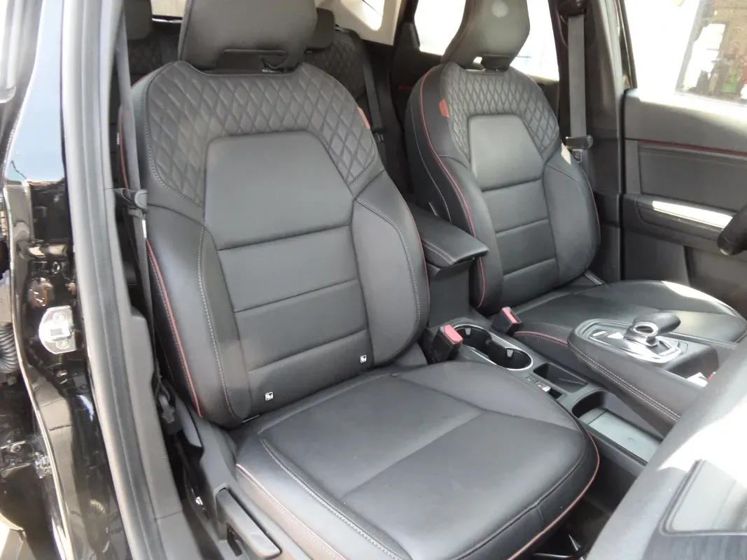 RENAULT CAPTUR E-TECH 145 CV HYBRID INITIALE PARIS EDC