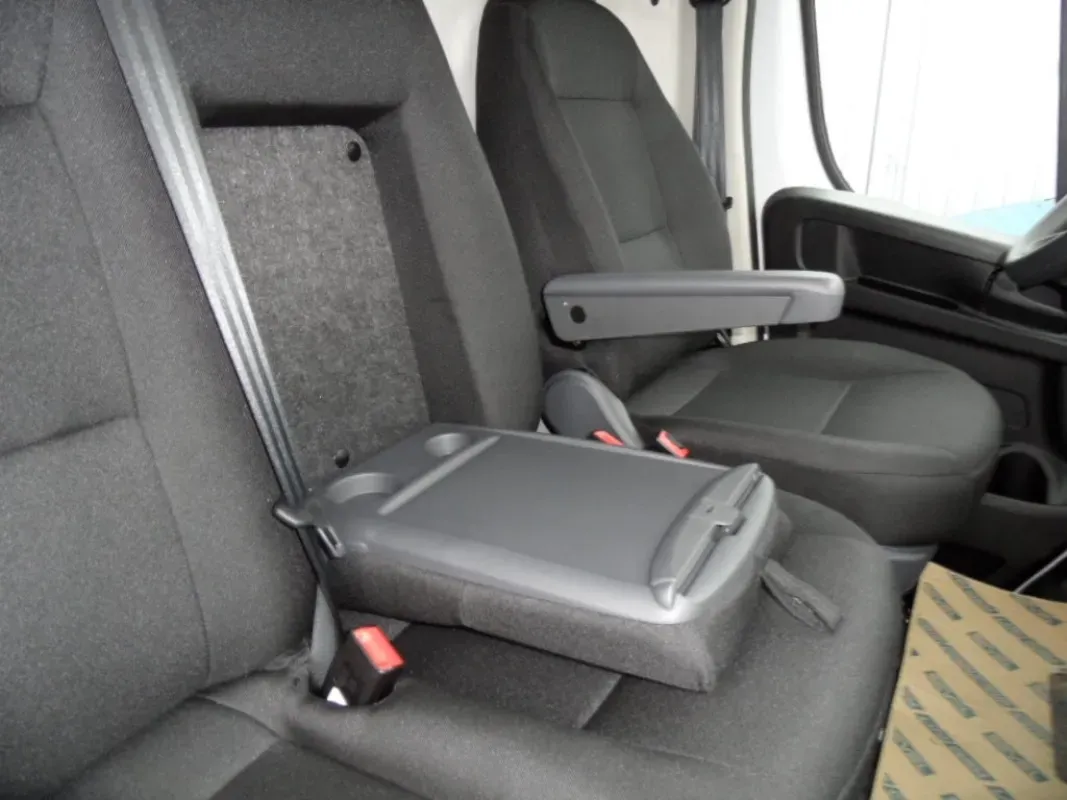 FIAT DUCATO 33 MH2 2.2 MJET 140 PRO CONNECT BV6 3 PLACES prix HT