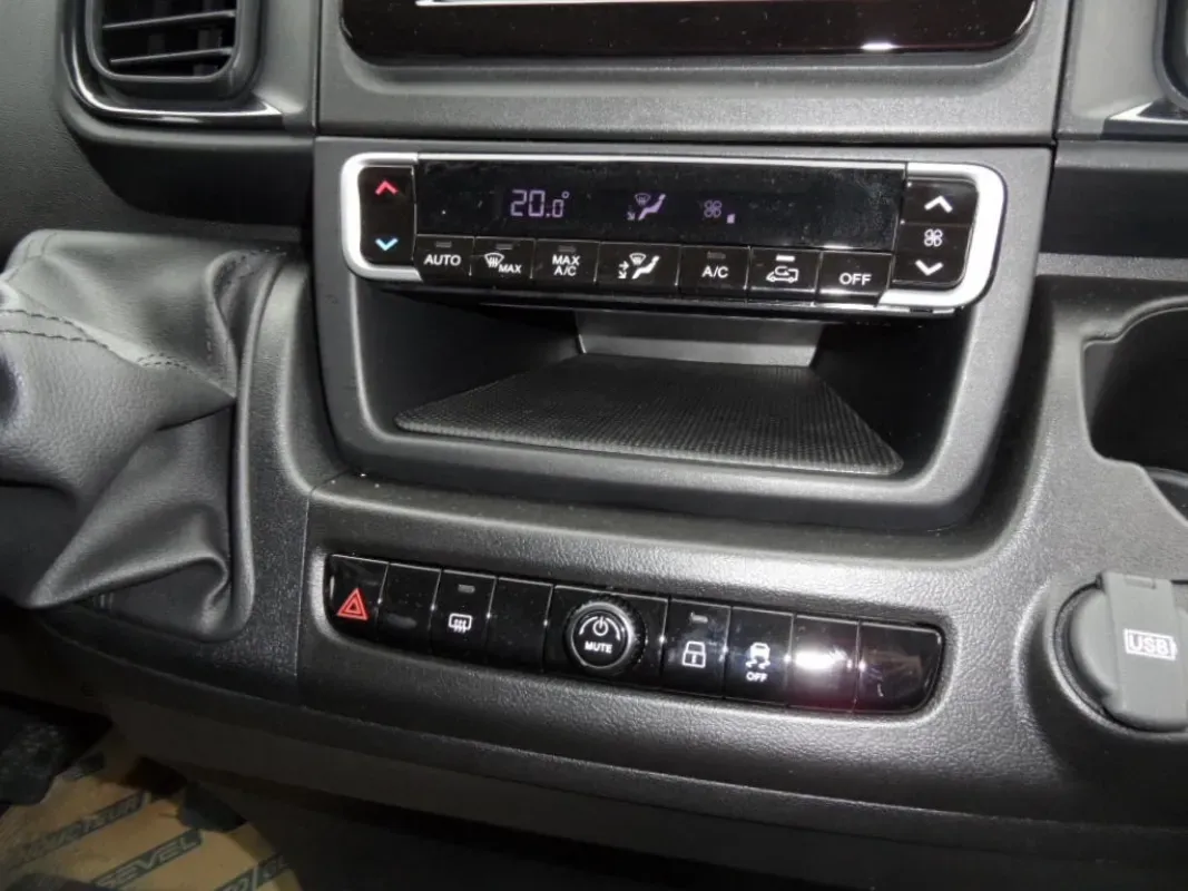 FIAT DUCATO 33 MH2 2.2 MJET 140 PRO CONNECT BV6 3 PLACES prix HT