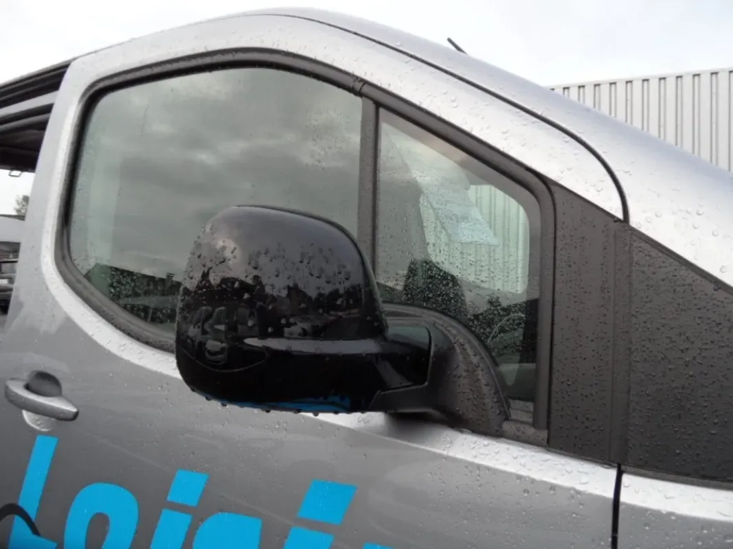 NOUVEAU FIAT E-DOBLO 136 CV PRO LOUNGE CONNECT 3 PLACES prix HT