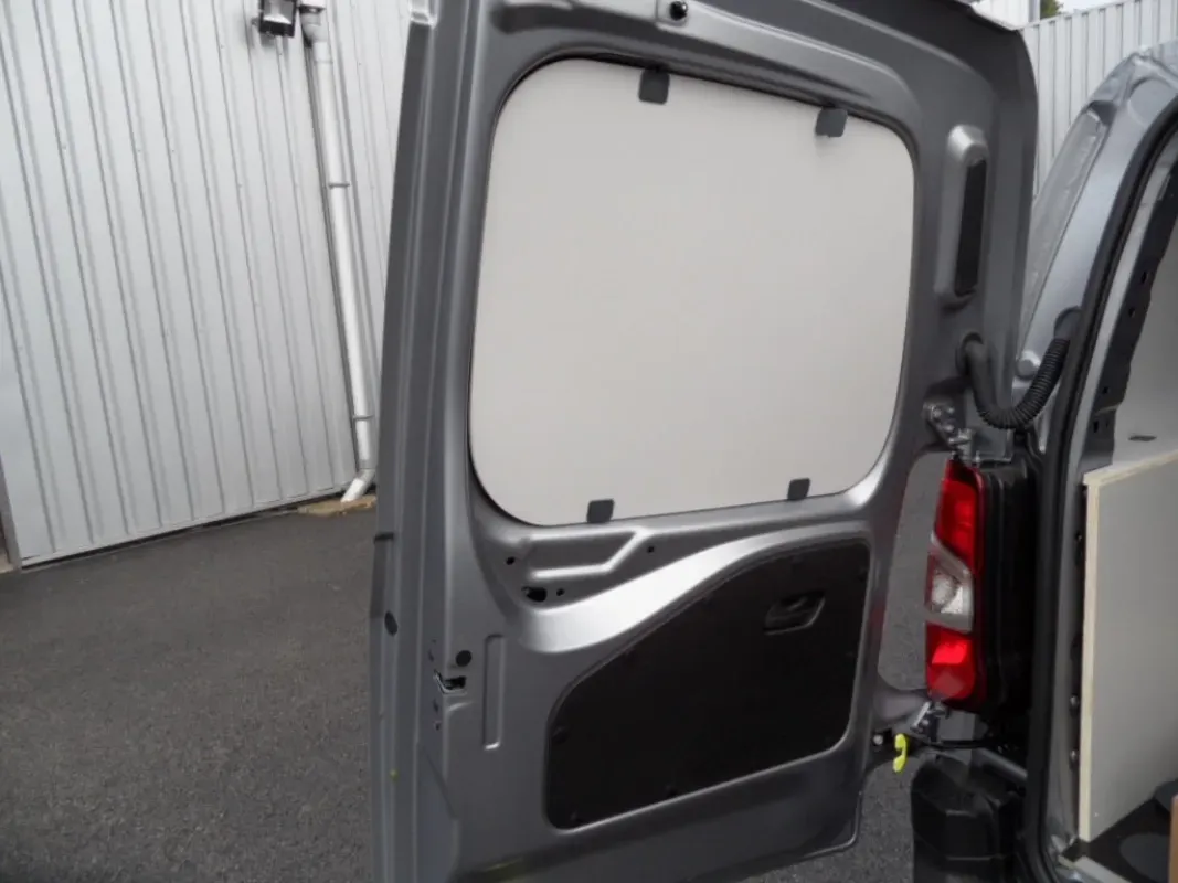 NOUVEAU FIAT E-DOBLO 136 CV PRO LOUNGE CONNECT 3 PLACES prix HT