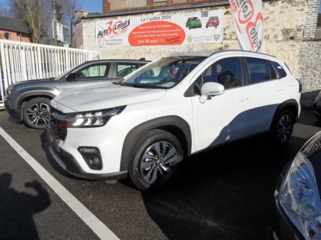 SUZUKI NOUVEAU S-CROSS 14 HYBRID 129 CV STYLE blanc métal NEUF