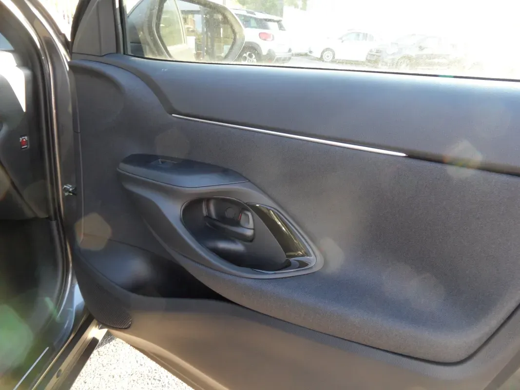 TOYOTA YARIS CROSS 15 HYBRID 116 DESIGN BOITE AUTO