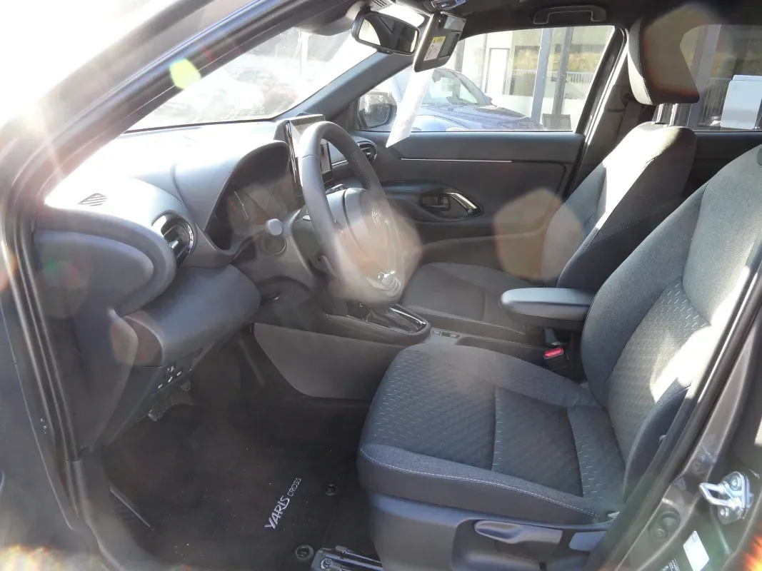 TOYOTA YARIS CROSS 15 HYBRID 116 DESIGN BOITE AUTO