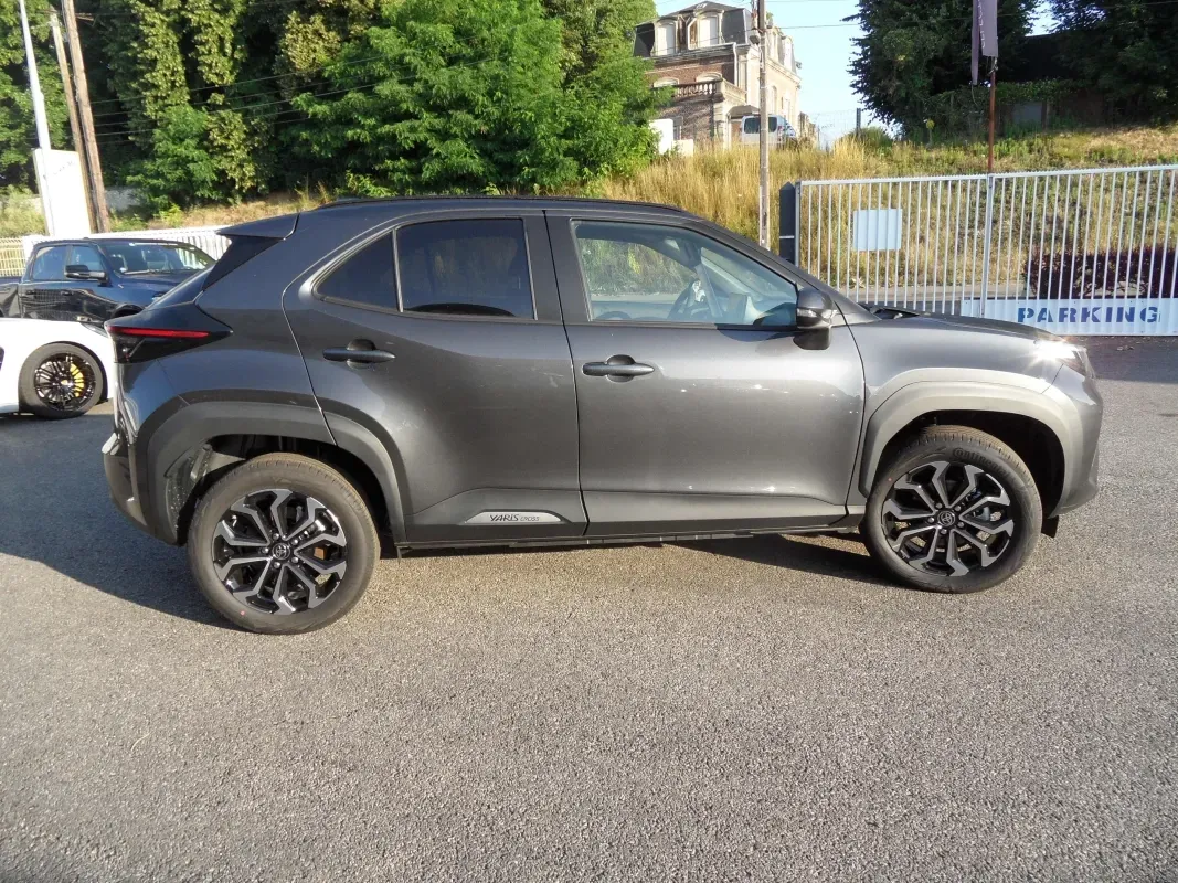 TOYOTA YARIS CROSS 15 HYBRID 116 DESIGN BOITE AUTO