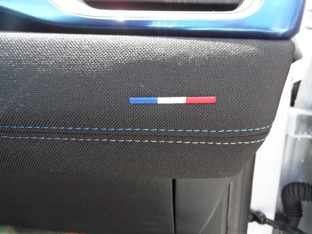 RENAULT SYMBIOZ E-TECH 145 cv EDC ESPRIT ALPINE boite auto