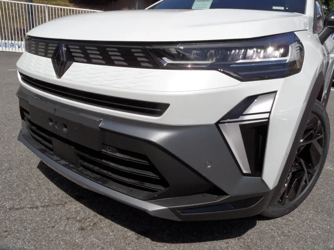 RENAULT SYMBIOZ E-TECH 145 cv EDC ESPRIT ALPINE boite auto