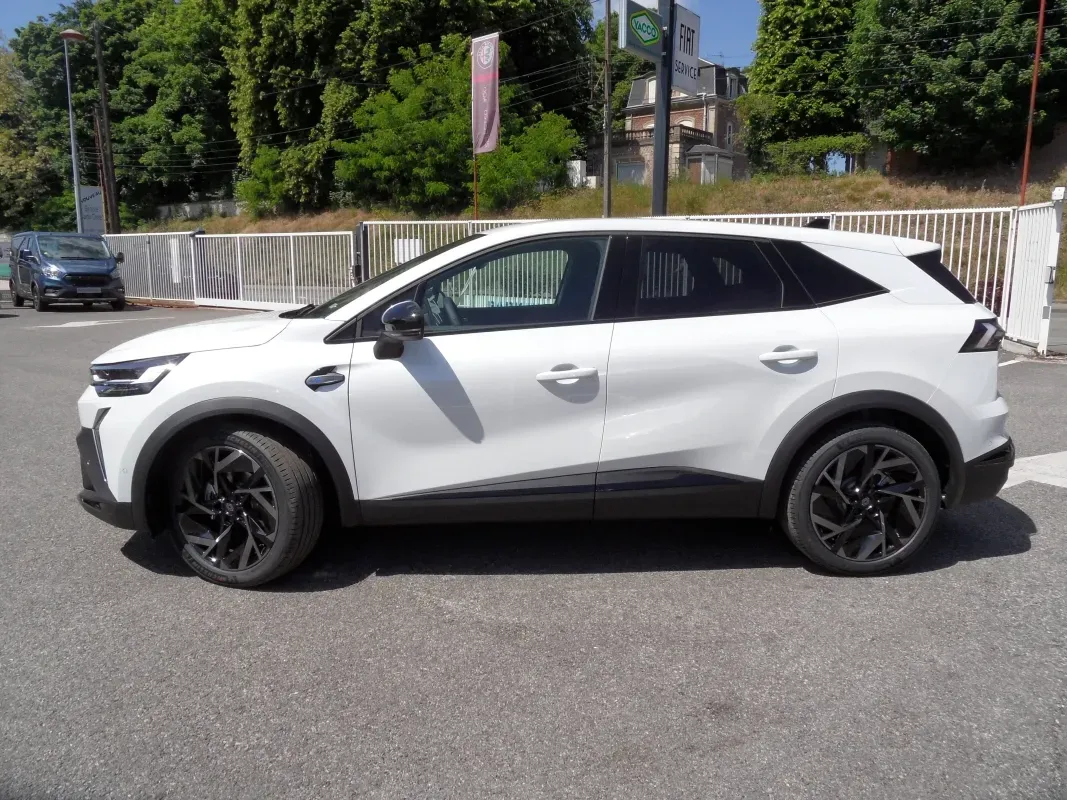 RENAULT SYMBIOZ E-TECH 145 cv EDC ESPRIT ALPINE boite auto