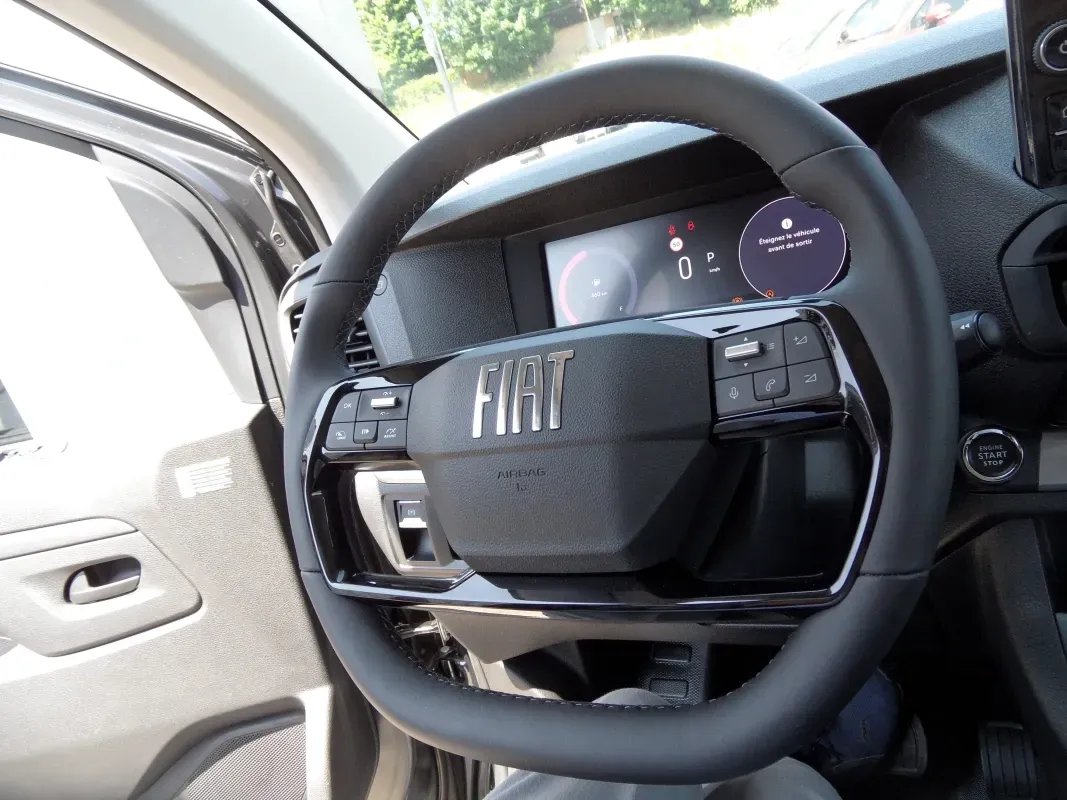 FIAT NOUVEAU SCUDO CA 20 HDI 180 PACK PREMIUM CONNECT EAT8  5 PLACES prix HT