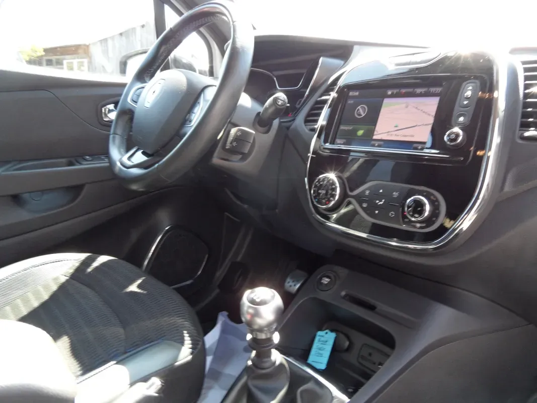RENAULT CAPTUR 12 TCe 120 WAVE BV6