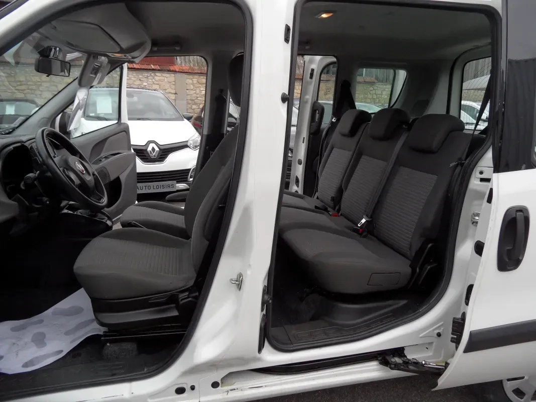 FIAT DOBLO 5 PLACES 16 M-JET 95 CV LOUNGE BV6