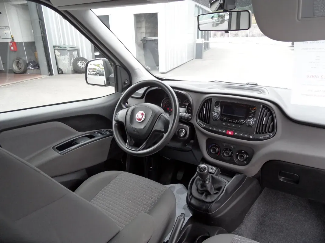 FIAT DOBLO 5 PLACES 16 M-JET 95 CV LOUNGE BV6