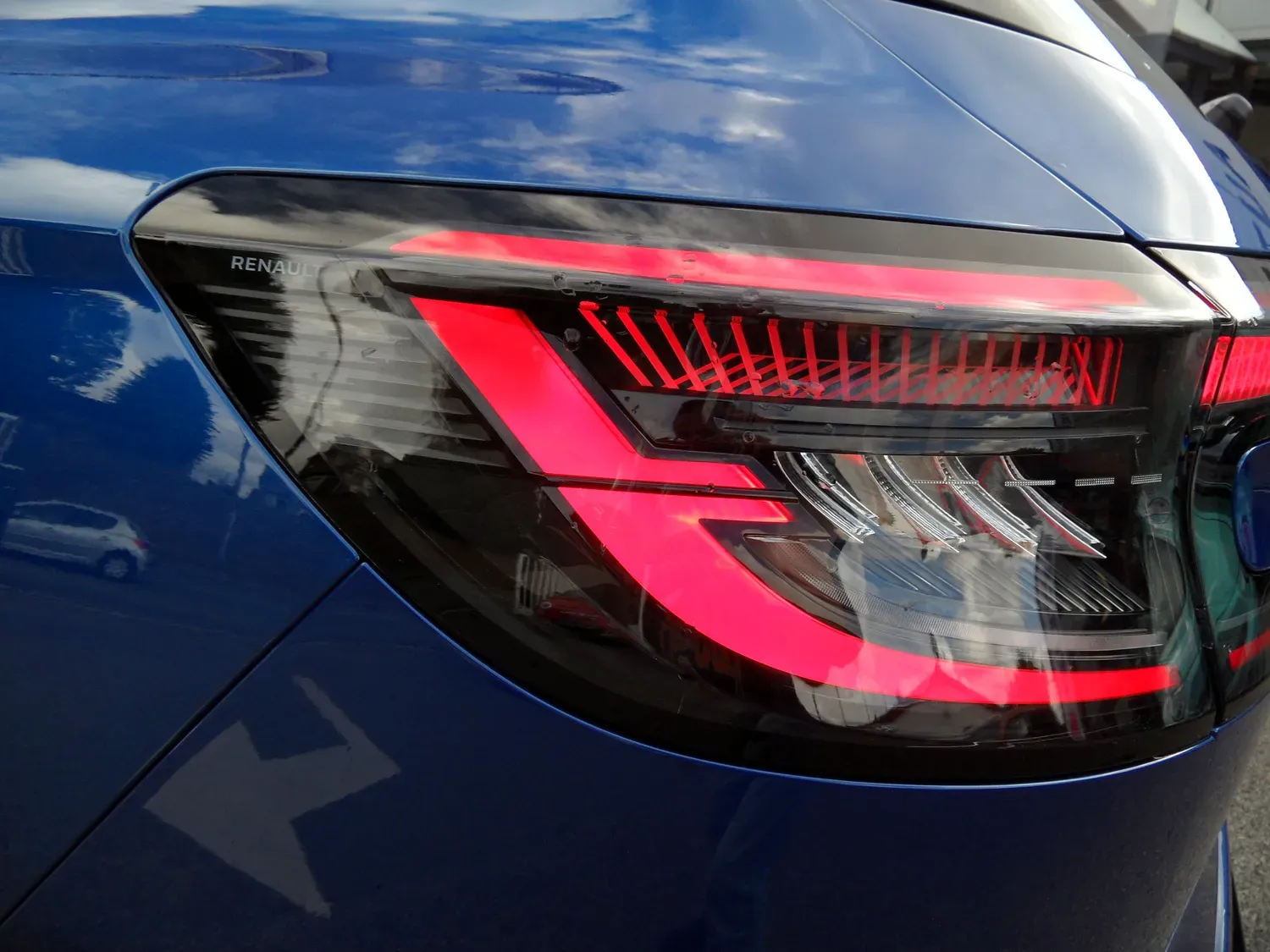 RENAULT AUSTRAL E-TECH 200 TECHNO ESPRIT ALPINE