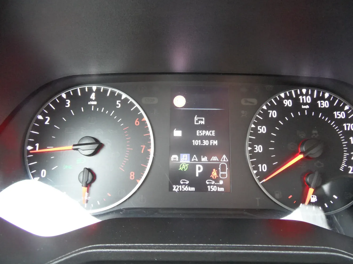 RENAULT CLIO TCe 90 BUSINESS EDC  BOITE AUTO