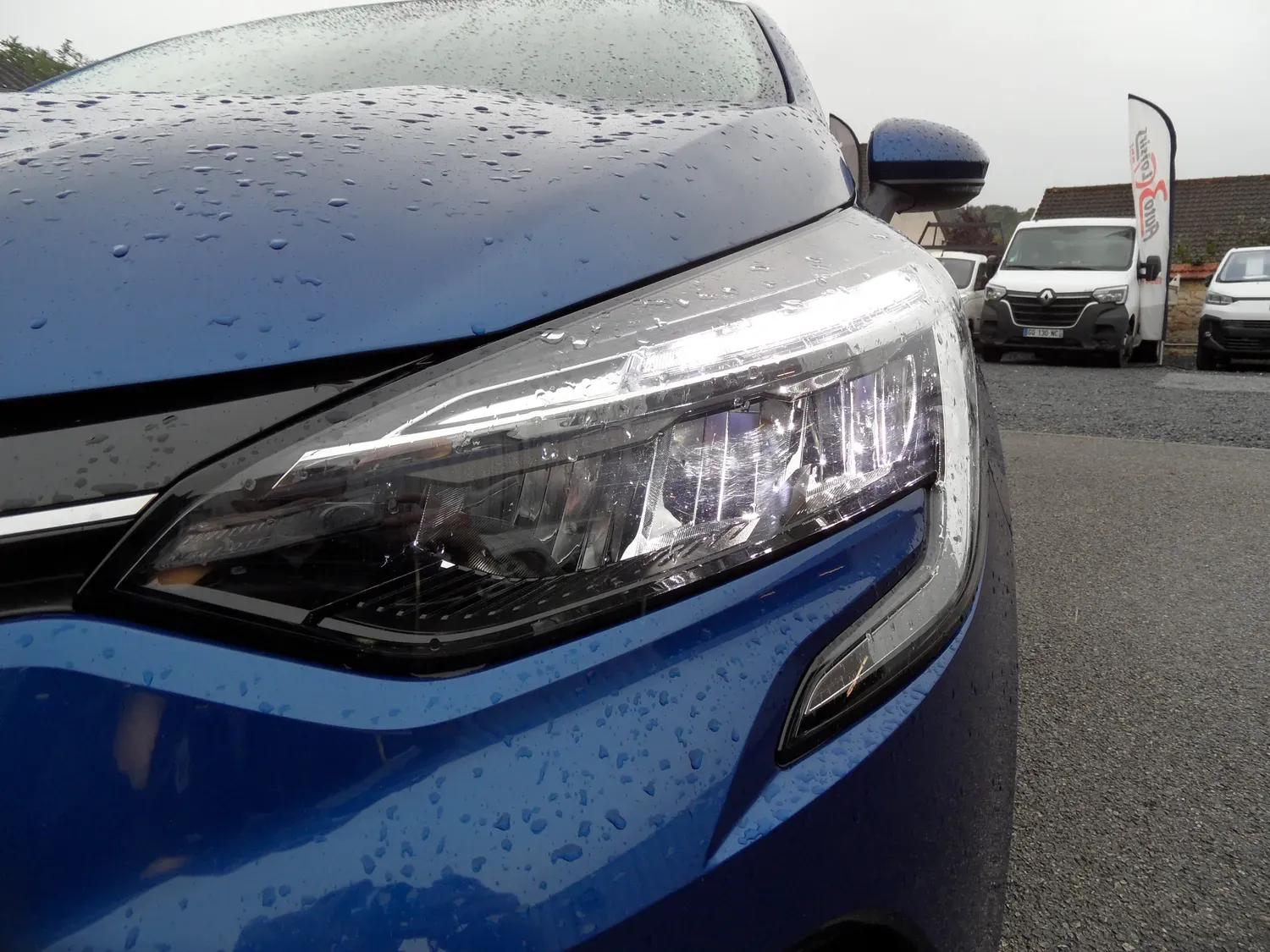 RENAULT CLIO TCe 90 BUSINESS EDC  BOITE AUTO