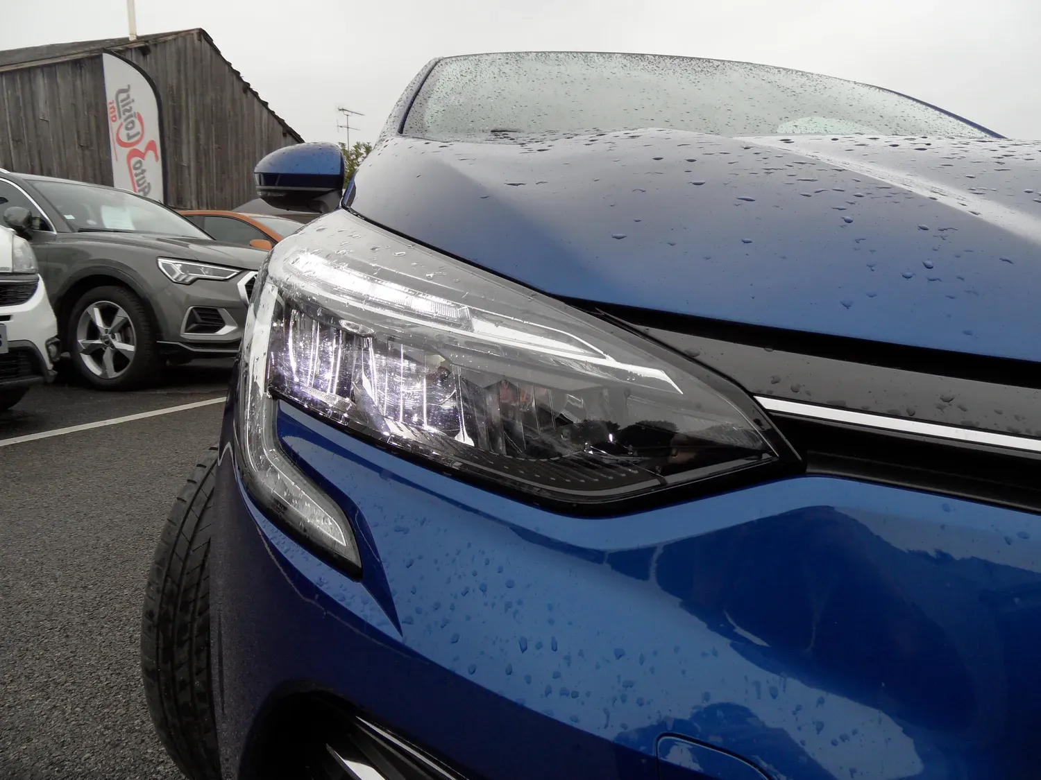 RENAULT CLIO TCe 90 BUSINESS EDC  BOITE AUTO