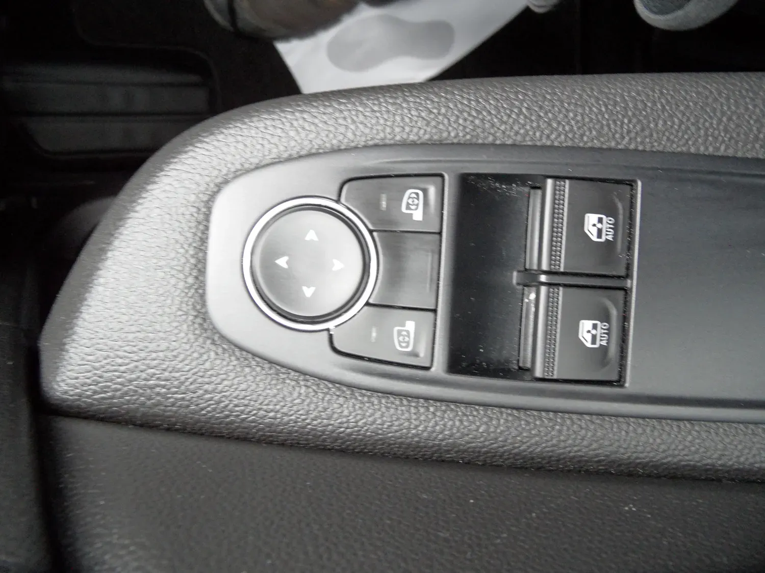 RENAULT CLIO TCe 90 BUSINESS EDC  BOITE AUTO