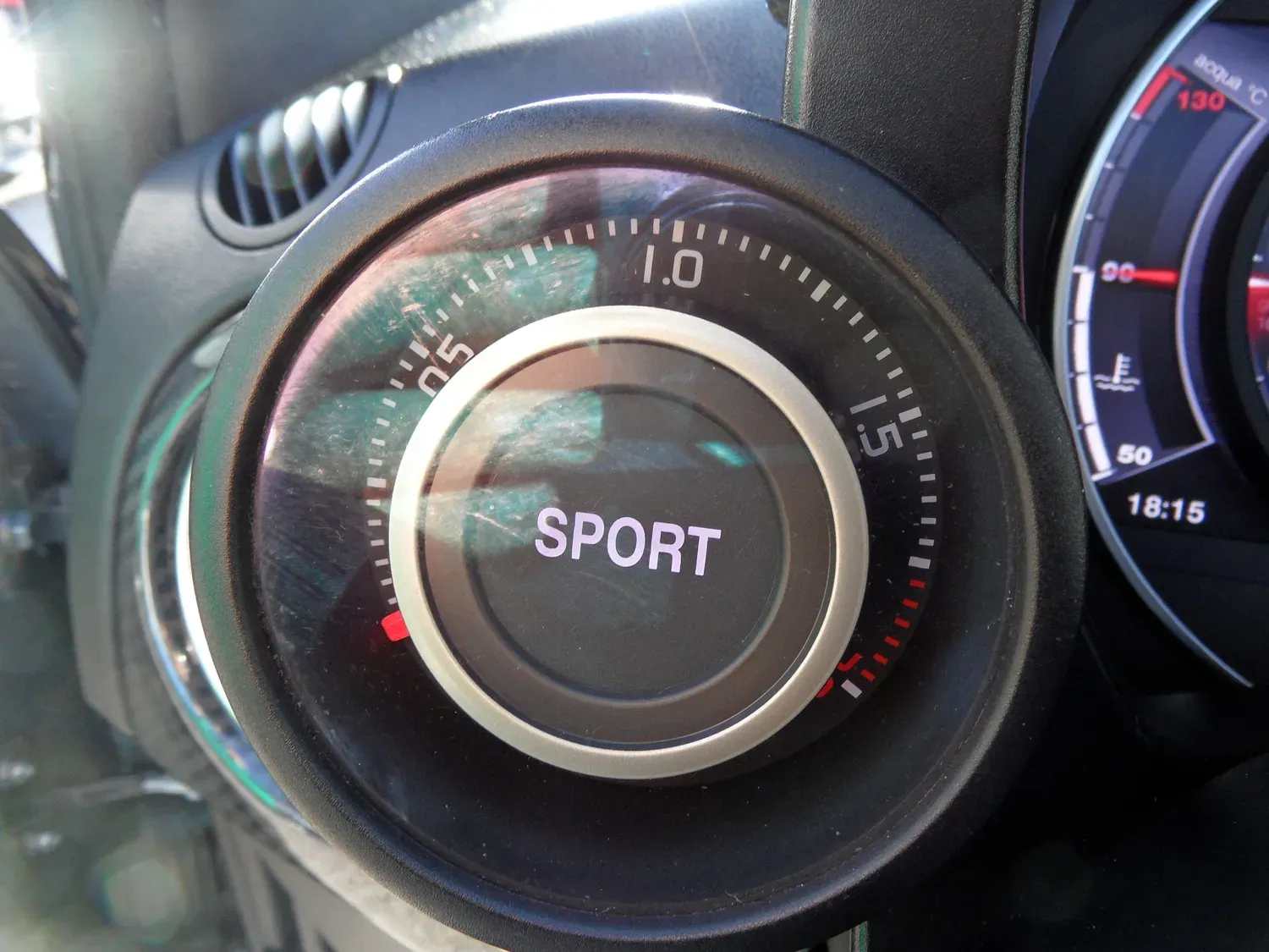 ABARTH 695 14 TJET 180 RIVALE boite mécanique