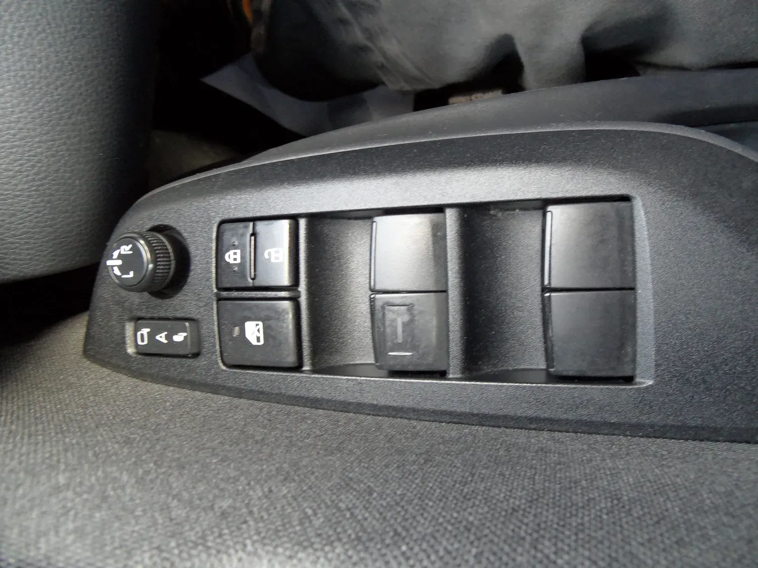TOYOTA YARIS CROSS 15 HYBRID 116 DESIGN BOITE AUTO