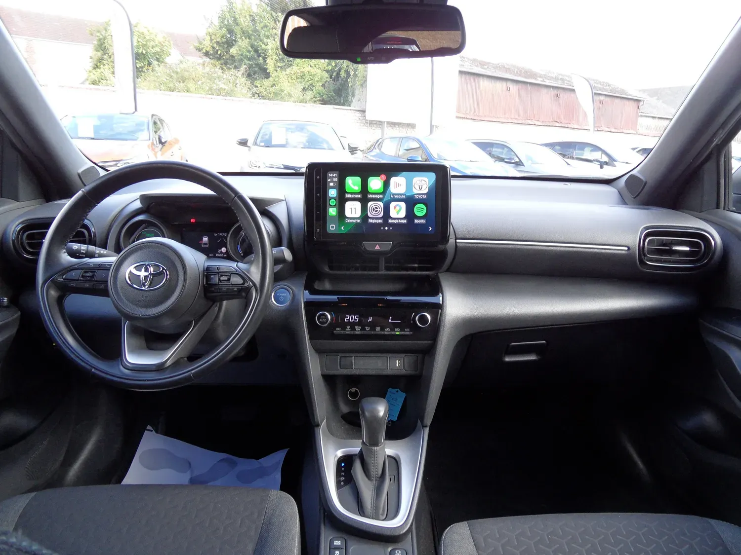 TOYOTA YARIS CROSS 15 HYBRID 116 DESIGN BOITE AUTO