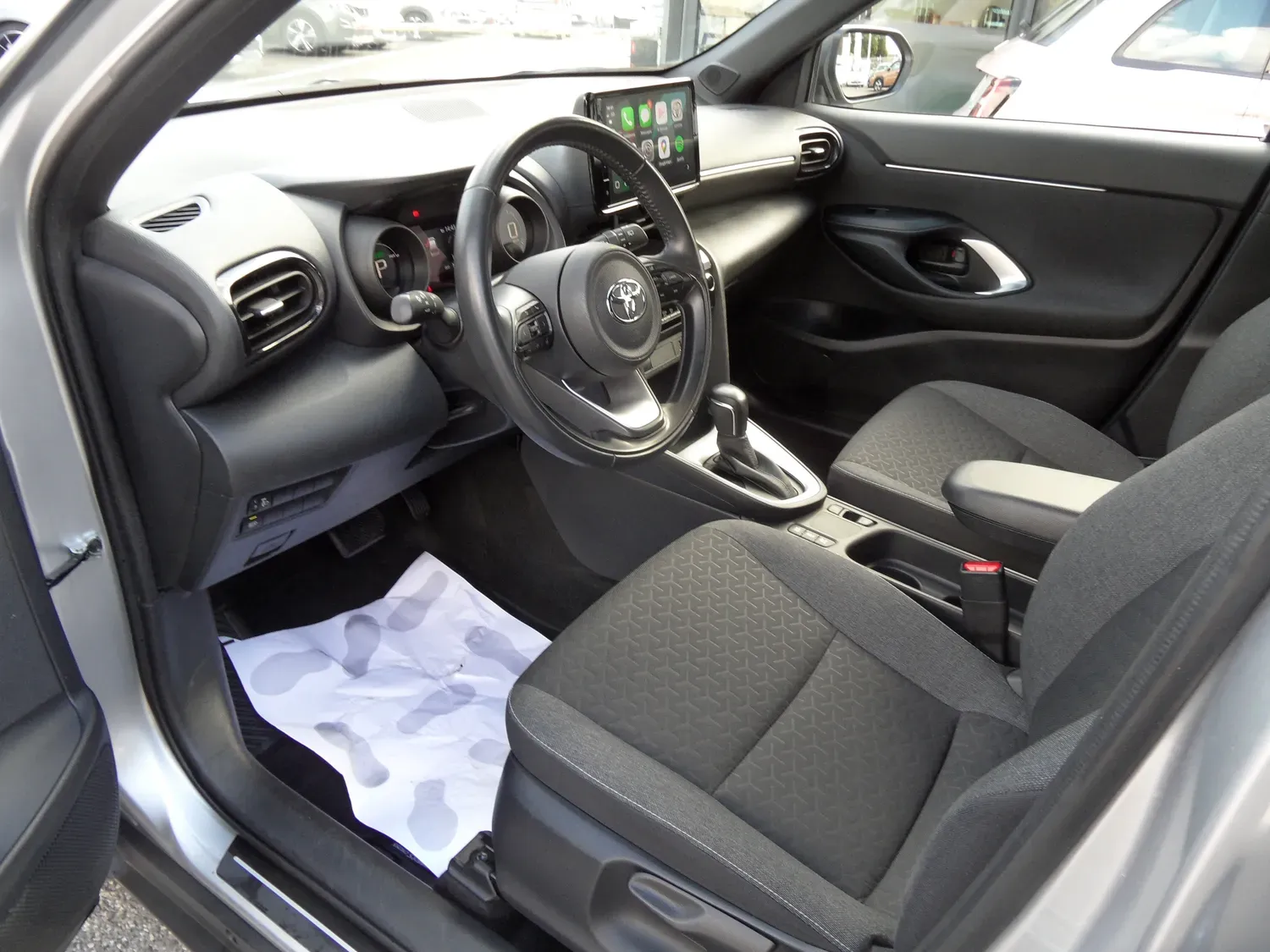 TOYOTA YARIS CROSS 15 HYBRID 116 DESIGN BOITE AUTO