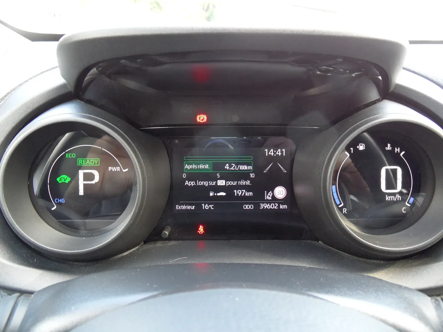TOYOTA YARIS CROSS 15 HYBRID 116 DESIGN BOITE AUTO