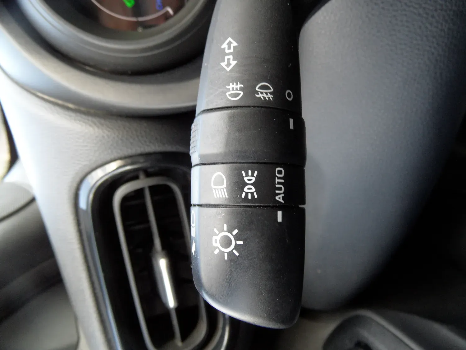 TOYOTA YARIS CROSS 15 HYBRID 116 DESIGN BOITE AUTO