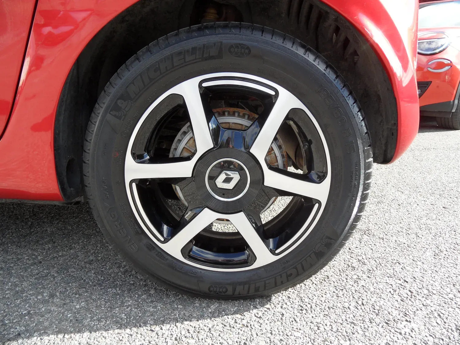 RENAULT TWINGO 0.9 TCe 90 INTENS EDC