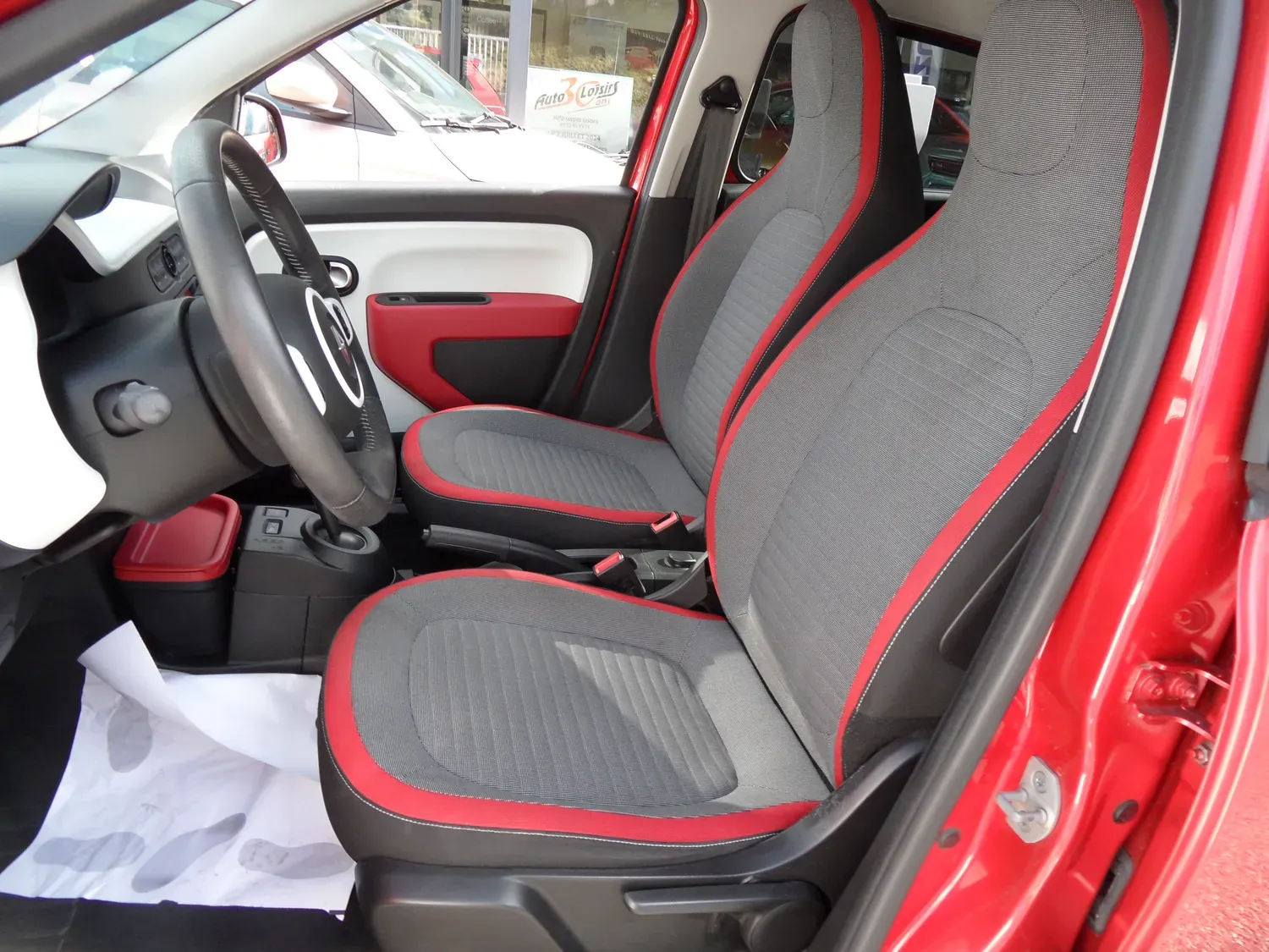 RENAULT TWINGO 0.9 TCe 90 INTENS EDC