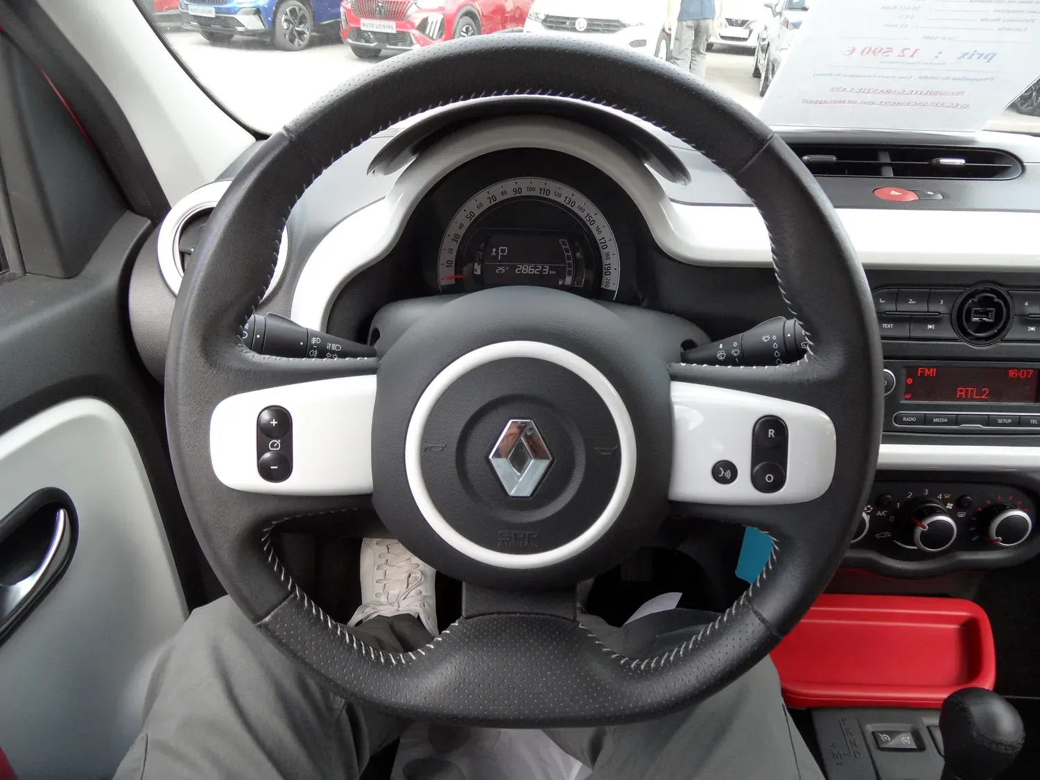 RENAULT TWINGO 0.9 TCe 90 INTENS EDC
