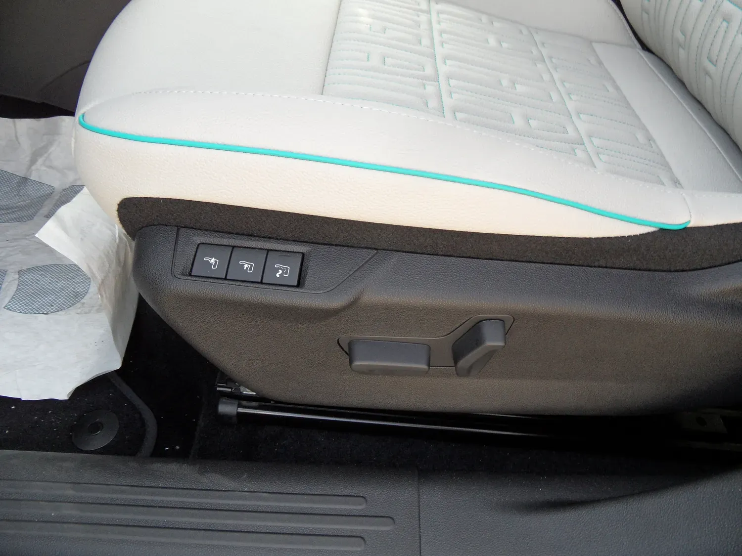 FIAT 600 12 HYBRID 136 CV PRIMA BOITE AUTO