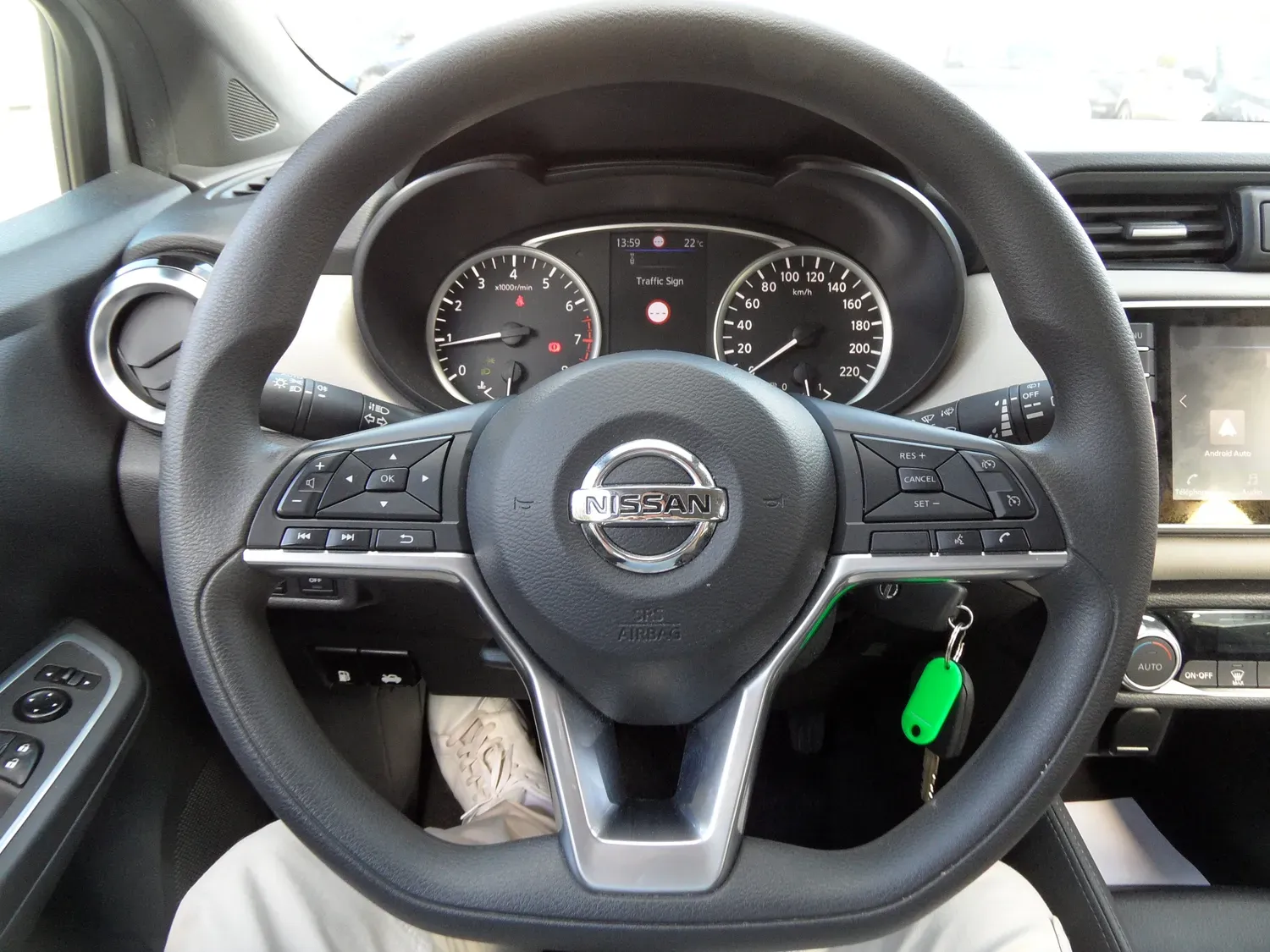 NISSAN MICRA 10 IG-T 92 BUSINESS EDITION FAIBLE KILOMETRAGE
