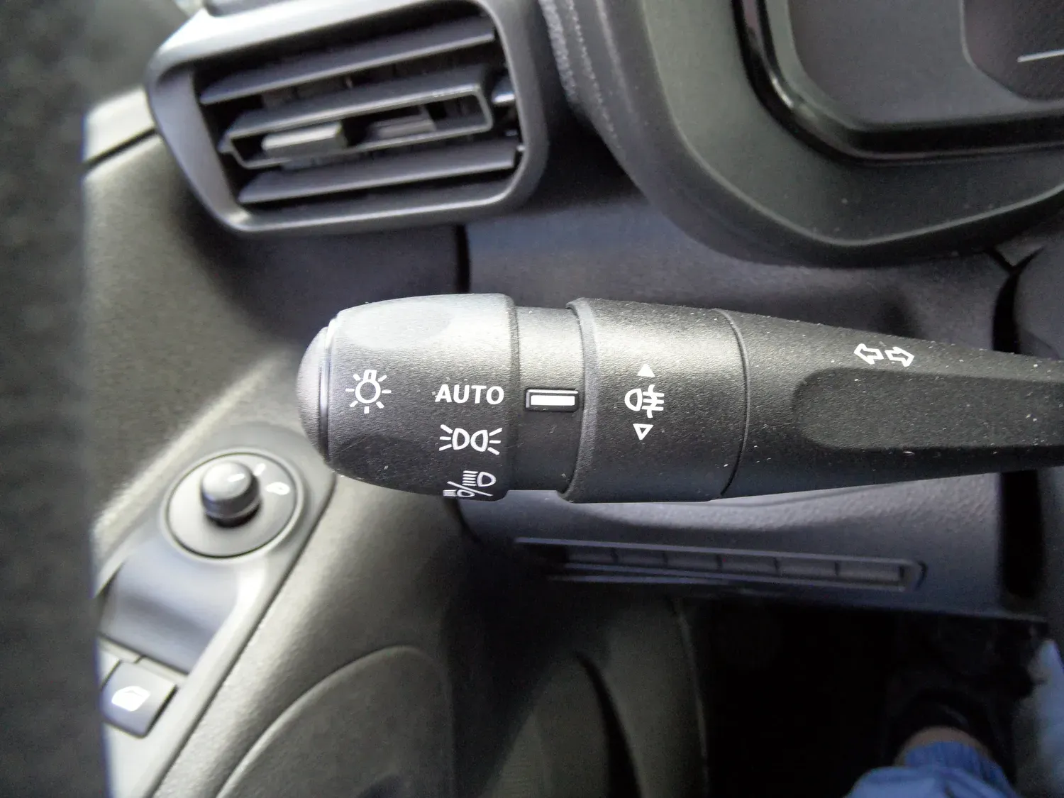 CITROEN BERLINGO FOURGON HDI 100 NEUF PRIX HT