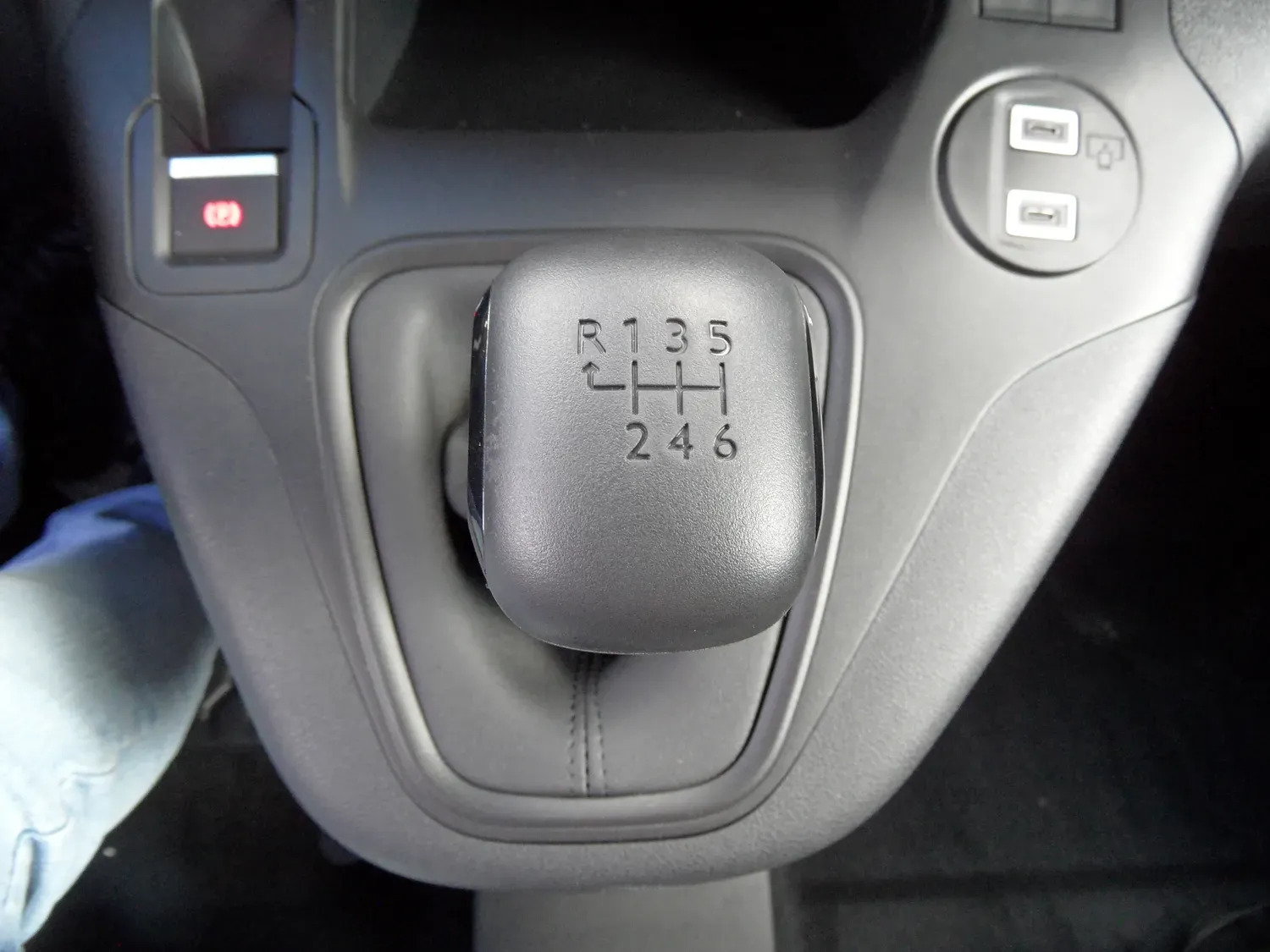 CITROEN BERLINGO FOURGON HDI 100 NEUF PRIX HT