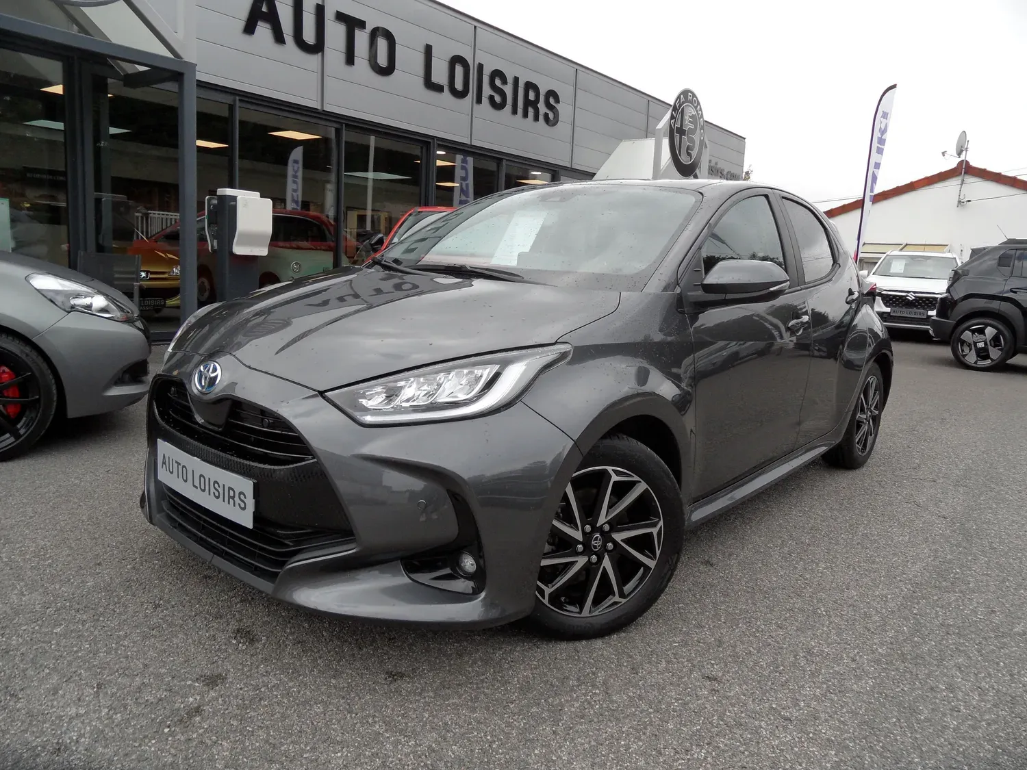 TOYOTA YARIS HYBRID 116H DESIGN